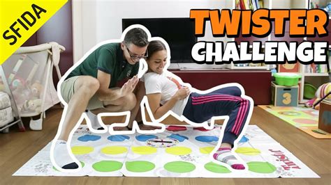 Twister Challenge Ita Sfida Con Caduta E Gomitata Youtube