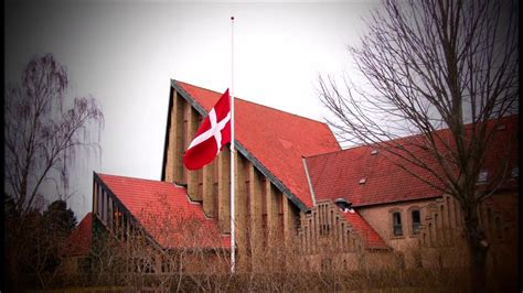 Dies passiones domini, egentlig herrens lidenskapsdag) markerer i kristen tradisjon dagen da jesus kristus døde på korset, og markeres fredag før påske. Christianskirken Fredericia - Langfredag 2020 | Facebook