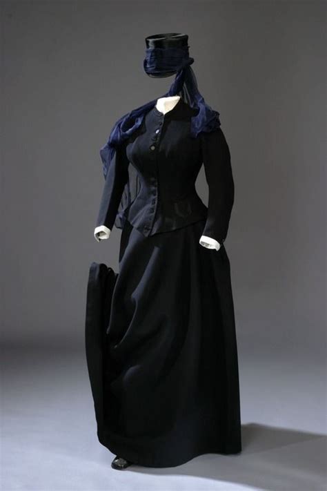 Wikivictorian On Twitter Fashion Riding Habit Victorian Clothing