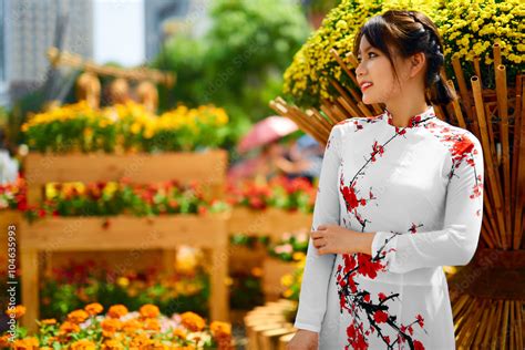 Asian Beauty Woman Beautiful Happy Vietnamese Girl Wearing National Traditional White Ao Dai