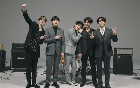 Day6 you were beautiful(예뻤어) & congratulations_ day6 2nd world tour 'gravity'. Dirilis 3 Tahun Lalu, Lagu DAY6 'You Were Beautiful ...