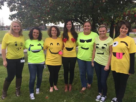 Work Day Group Costume Emojis Halloween Inspiration Group Costumes Halloween Costumes
