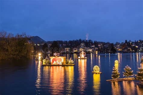 Gmunden Advent Schloss Christmas Market On The Lake Traunsee Stock