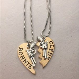 Justin Boots Bonnie And Clyde Pistol Necklace Set From Santa Fe