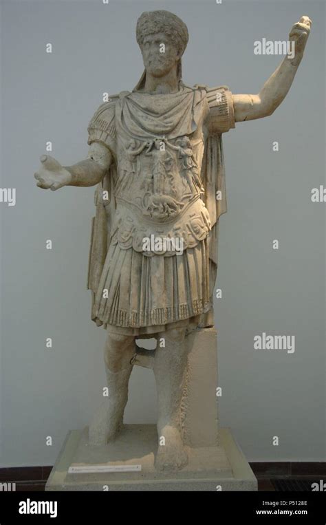 Publio Aelio Hadrian 76 138 Roman Emperor 117 138 Statue Marble