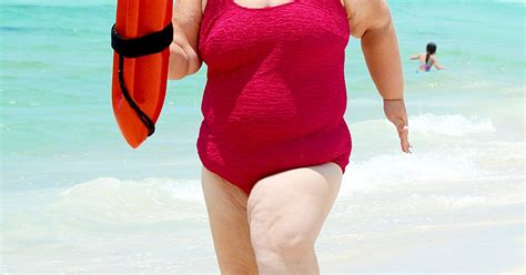 Mama June Shows Off Impressive Weight Loss In Red Swimsuit Pics