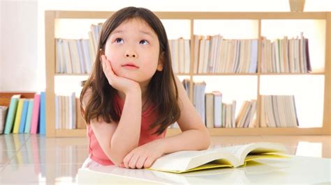 Membentuk Karakter Gemar Membaca Pada Anak Sejak Usia Dini