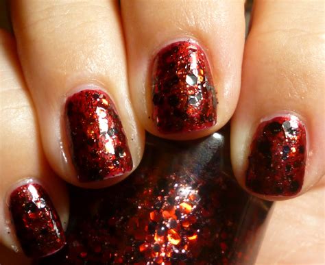 Such is characterized by the separation of the nail from the nail bed. Nail Polish Anon: All That Glitters - Plum & Plummer and ...