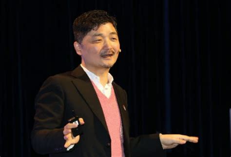 '흙수저'가 재벌 제치고 한국 최고 부자 자리로 김범수 의장 재산 약 6조 9천억 원. 김재경 "해외 도박 의혹, '카카오 김범수' 엄정 수사해야" | Save ...