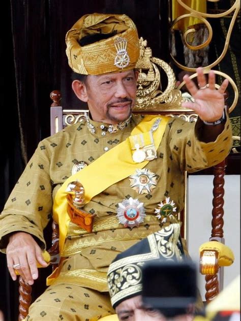 Brutal Sultan Of Brunei Leads A Lavish Life As One Of The Worlds