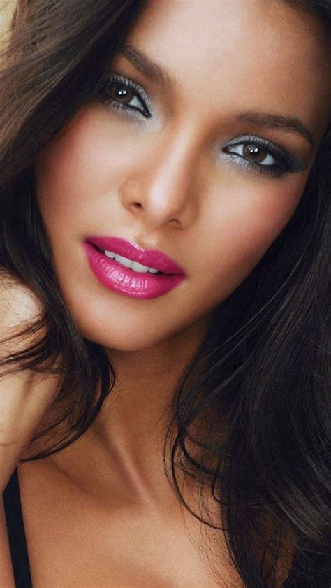 Usa Fashion Music News Brazilian Model Lais Ribeiro For Victorias Secret Pretty Eyes
