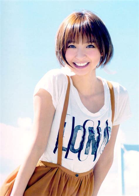 The term originates from the latin word tonsura (meaning clipping or shearing) and referred to a specific practice in medieval catholicism, abandoned by papal order in 1972. 篠田麻里子 ~ SSG★Short hair Style Girls!!