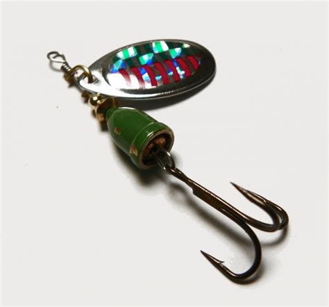 45 Gram Spin Vibrating Lure Green Red Iridescent For 285 Aud