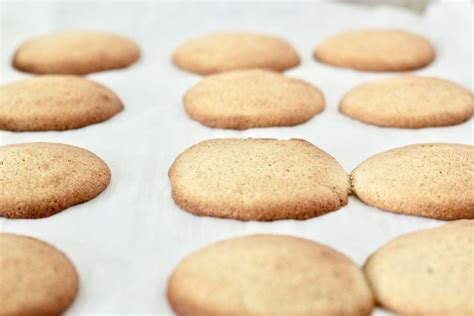 Low carb almond ricotta cookies. Low Carb Almond Flour Cookies | Milk & Honey Nutrition