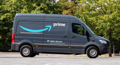 Amazon To Roll Out 1800 State Of The Art Mercedes Ev Delivery Vans This