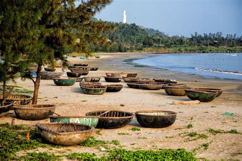 12 Must-Have Experiences in Vietnam | Nang beach, Da nang, Vietnam