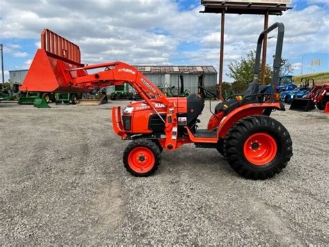 Sold 2013 Kubota B3200 Tractors Less Than 40 Hp Tractor Zoom