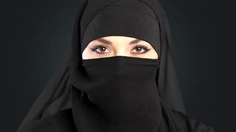 Citizenship Ceremony Got Heated Over Niqab Malcolm Canada News Toronto