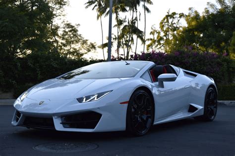 Please contact one of our live operators so that we can book your exotic car rental today. Prom Car Rental | Luxury & Classic Cars in LA | 777 Exotics