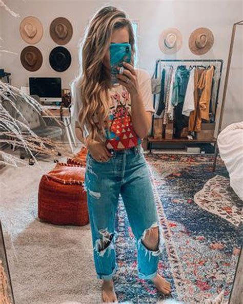 38 Captivating Women Western Style Ideas That Can Inspire You Nfr