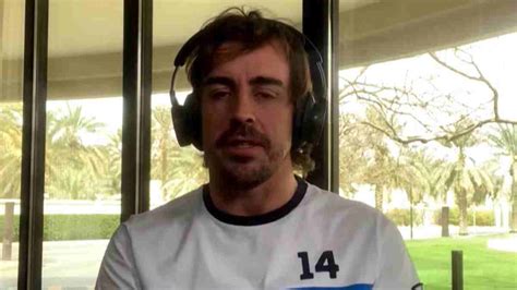 He will do it with a carlos sainz dressed in red as fernando alonso decided to leave ferrari at the end of 2014 to start a new project with mclaren. Fernando Alonso y su adelantamiento a Hamilton ...