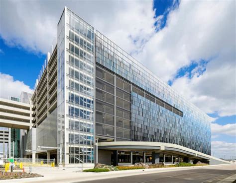 Minneapolis St Paul International Airport Msp Silver Ramp Terminal