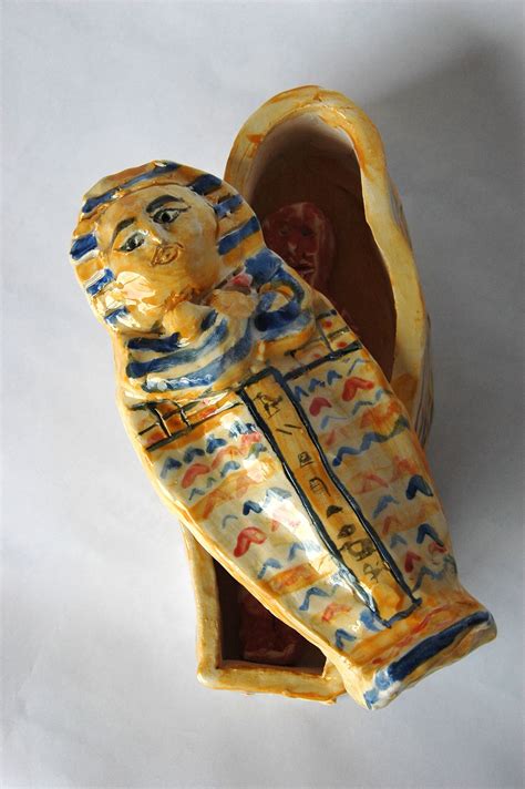 An Egyptian Sarcophagus Ceramic Artigianato Egiziano Arte Egizia