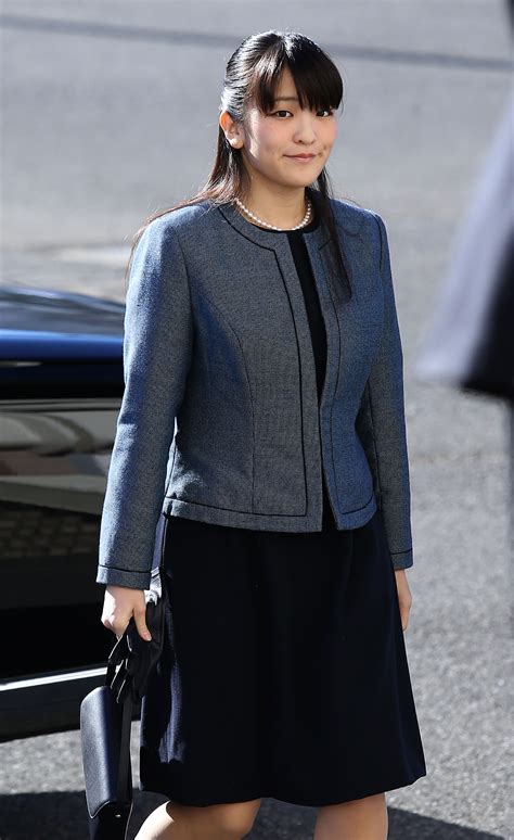 princess mako has officially renounced her royal title for love martha stewart weddings