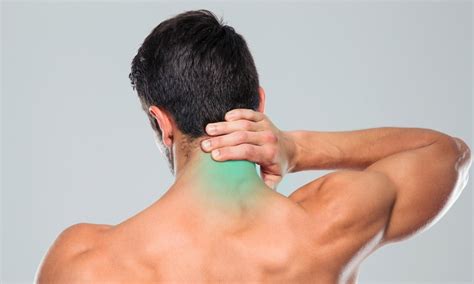 Huesos Del Cuello Sobresalido Anatomía Sus Partes Inflamación Y Más