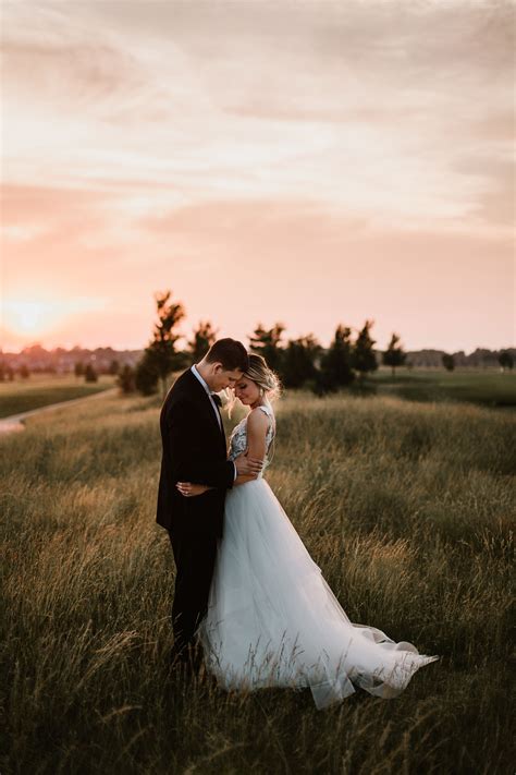 Haley A Photography Illinois Wedding Bride And Groom Sunset Photos