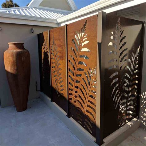 China Laser Cut Decorative Outdoor Garden Privacy Art Metal Screens