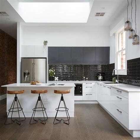 80 Cool White Kitchen Cabinet Design Ideas