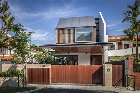 Modern 25 Storey Semi Detached House Design By Wallflower Architecture