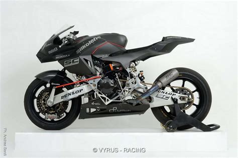 Vyrus 986 M2 Goes Racing In The Spanish Cev Asphalt And Rubber