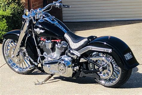 The fatboy is a popular model of motorcycle that has been featured in movies and tv shows. 2018 Harley-Davidson 1690cc FLSTFSE S/EAGLE FAT BOY ...