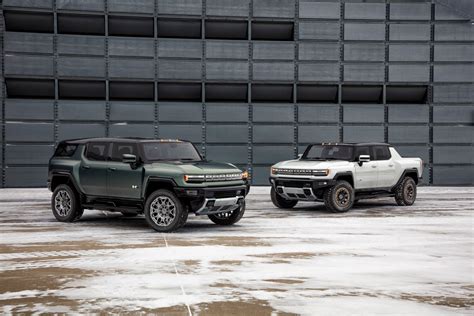 2024 Gmc Hummer Ev Suv Debuts With 830 Hp And 300 Miles Of Range