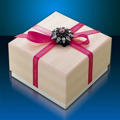 Custom Fancy 2 Pieces Card Board T Box With Ribbon Bow Attached For