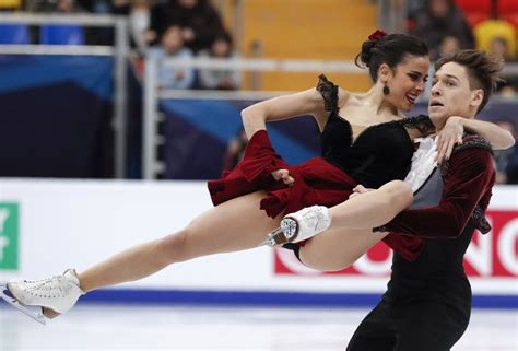 25 Hilarious Photos From The World Of Figure Skating Page 10 Of 25
