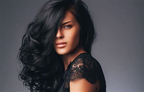 How To Choose Black Hair Color Thats A Perfect Fit Deseo Salon And Blowdry