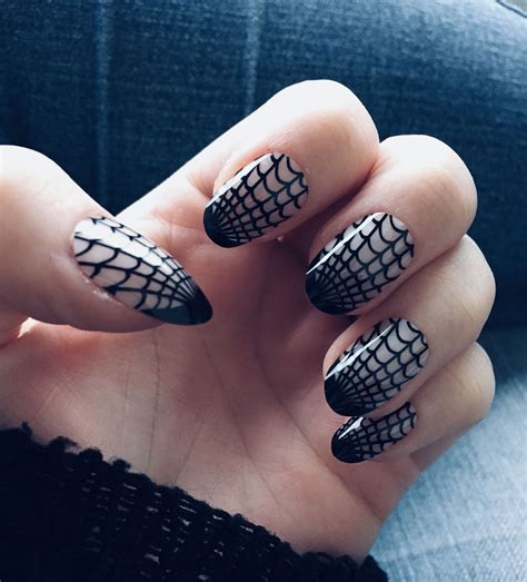 Halloween Spiderweb Nails Halloween Spider Web Nail Art Nails Beauty