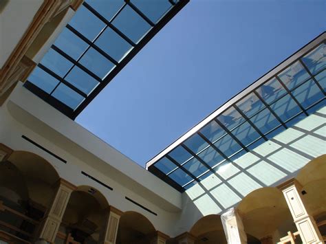Retractable Roof System For Residential Atriums Rollamatic