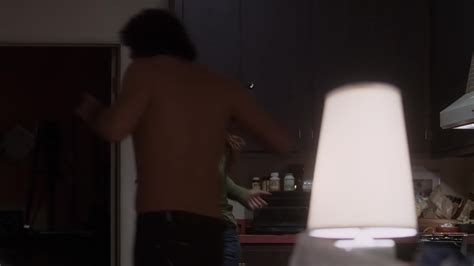AusCAPS Jeremy Sisto Shirtless In Six Feet Under Hold My Hand