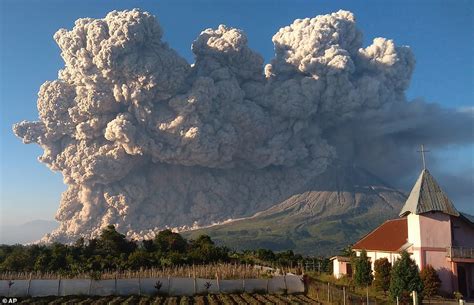Mount Sinabung Indonesian Volcano Erupts Sending A Column On Ask Into