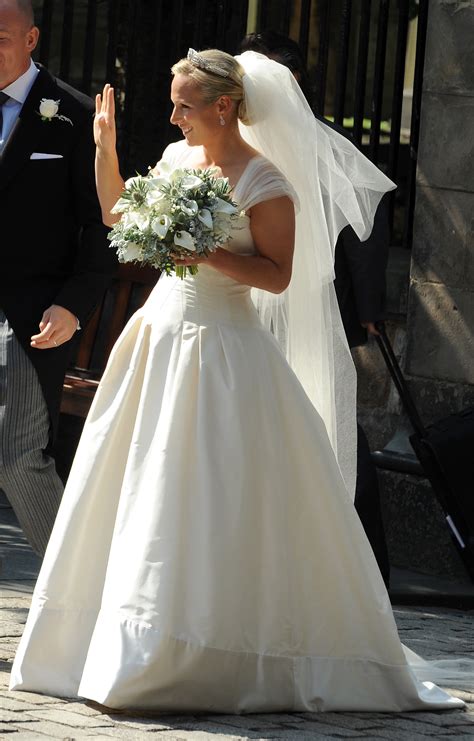Free Royal Wedding Dresses Aesthetic Background