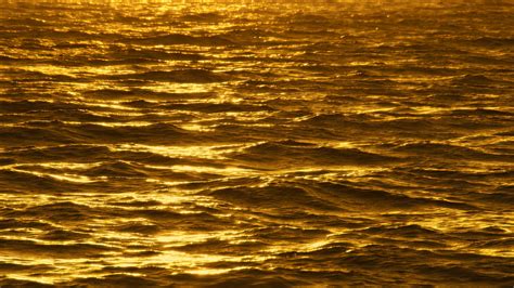 Golden Body Of Water Waves Hd Gold Wallpapers Hd Wallpapers Id 60750