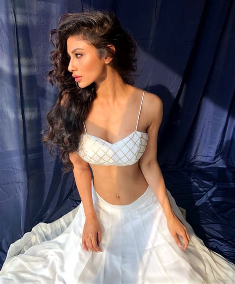Mouni Roy Keeping It Simple And Yet So Sexy Movies