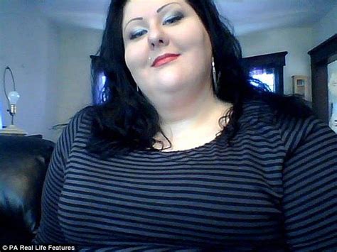 Twenty Six Stone Woman Earns A Month By Gorging On Junk Food While Men Pay To Watch