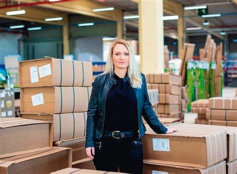 Garderobenschrank nach mass mein traumschrank de. DeinSchrank.de liefert Möbelfertigteile in 15 Tagen ...