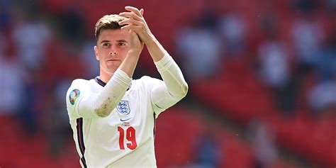 Seperempat abad setelah pertemuan akbar mereka di euro 1996, inggris dan jerman akan memperbarui rivalitas mereka di wembley stadium dalam babak 16 besar euro 2020, selasa (29/6) malam wib. Masih Isoman, Mason Mount Diyakini Tetap Akan 'Dipaksa ...