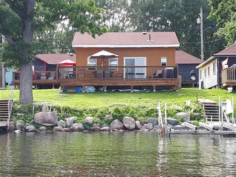 Cast Away Cottage 11 Waterfront Rice Lake Cottage Rental Gl 25772